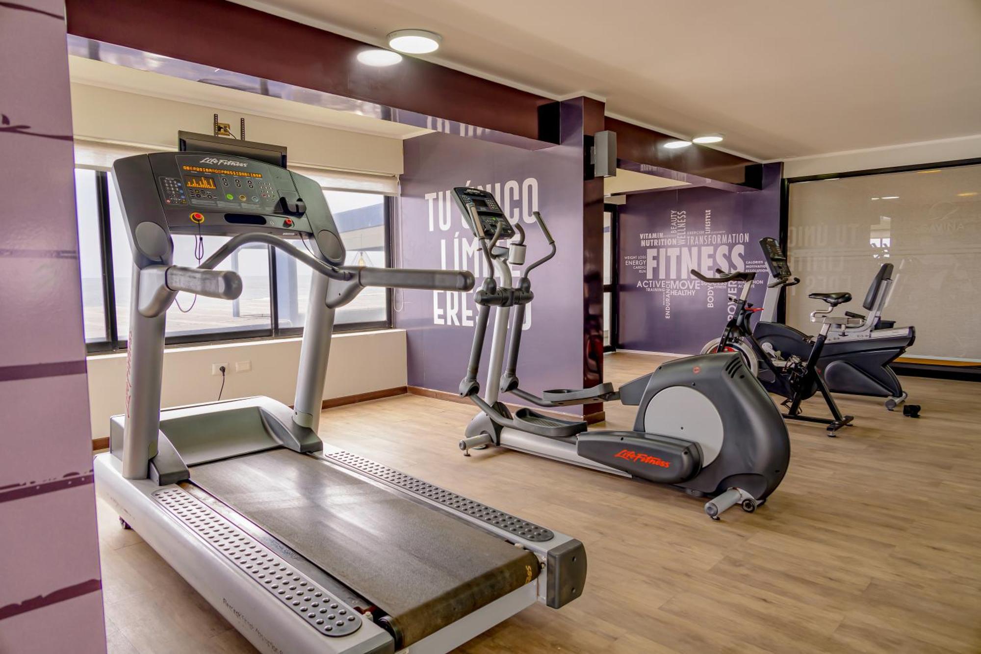 Hotel Gavina Costa Mar Iquique Esterno foto The gym at the hotel