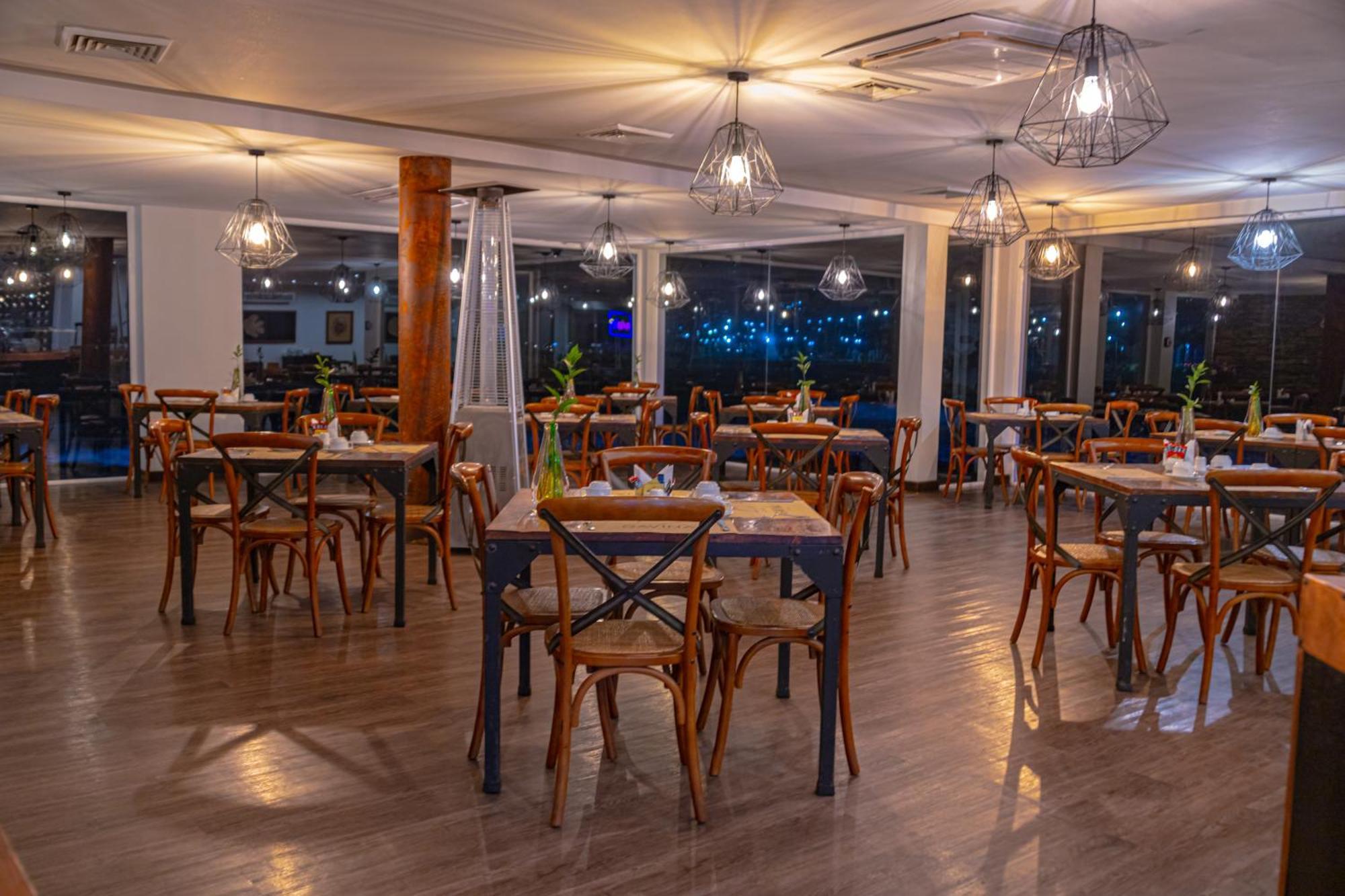 Hotel Gavina Costa Mar Iquique Esterno foto The restaurant at the hotel