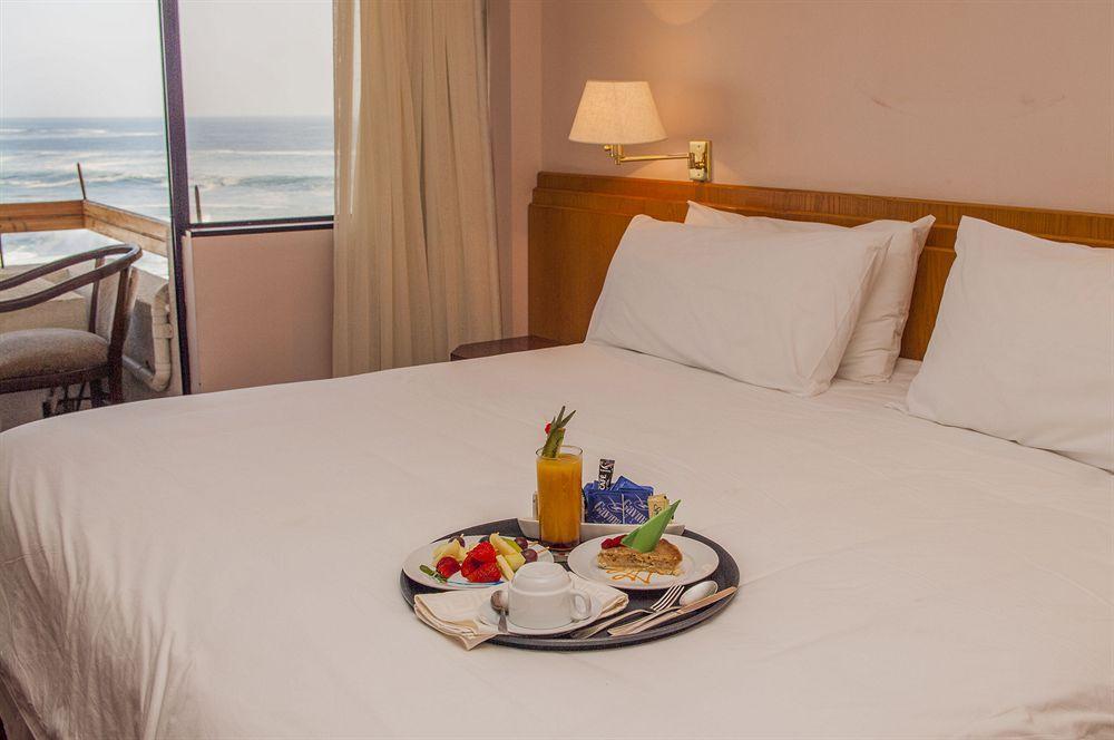 Hotel Gavina Costa Mar Iquique Esterno foto Room service