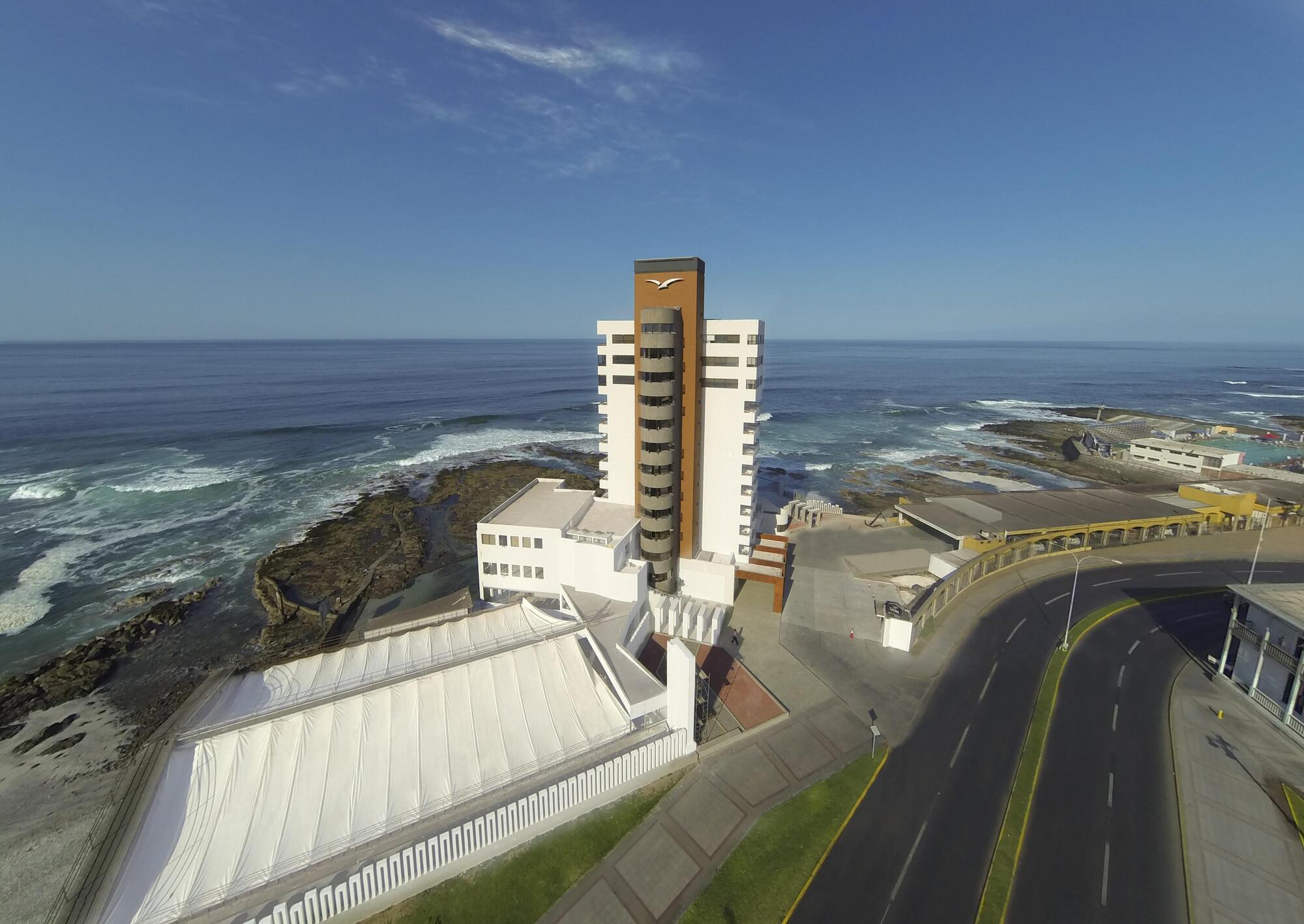 Hotel Gavina Costa Mar Iquique Esterno foto Aerial view of the hotel